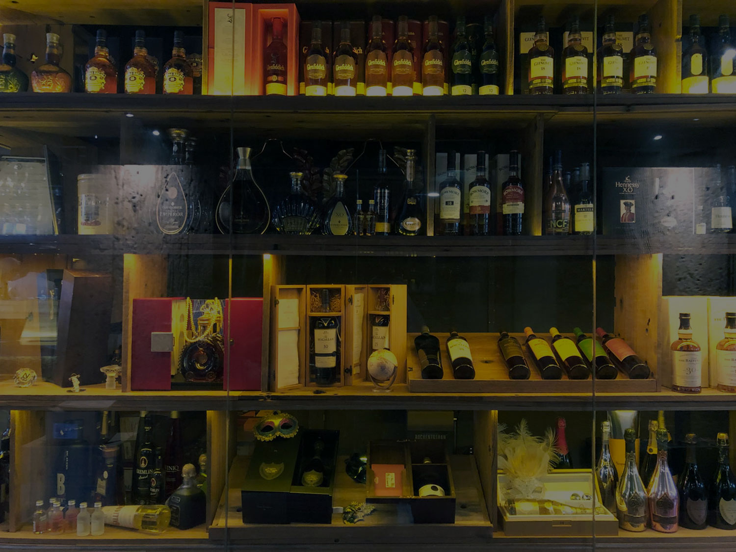 Chateau drinks shelf